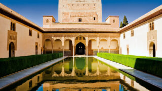 イスラム文化 スペイン アルハンブラ宮殿