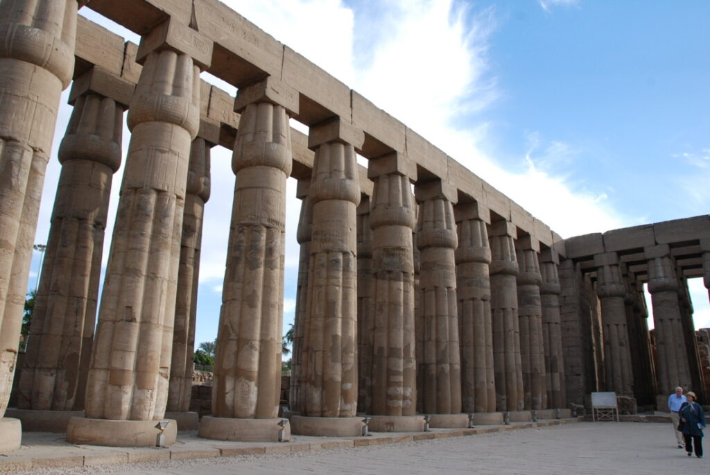 カルナック神殿　大列柱
