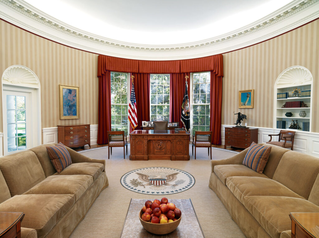 ホワイトハウス　大統領執務室