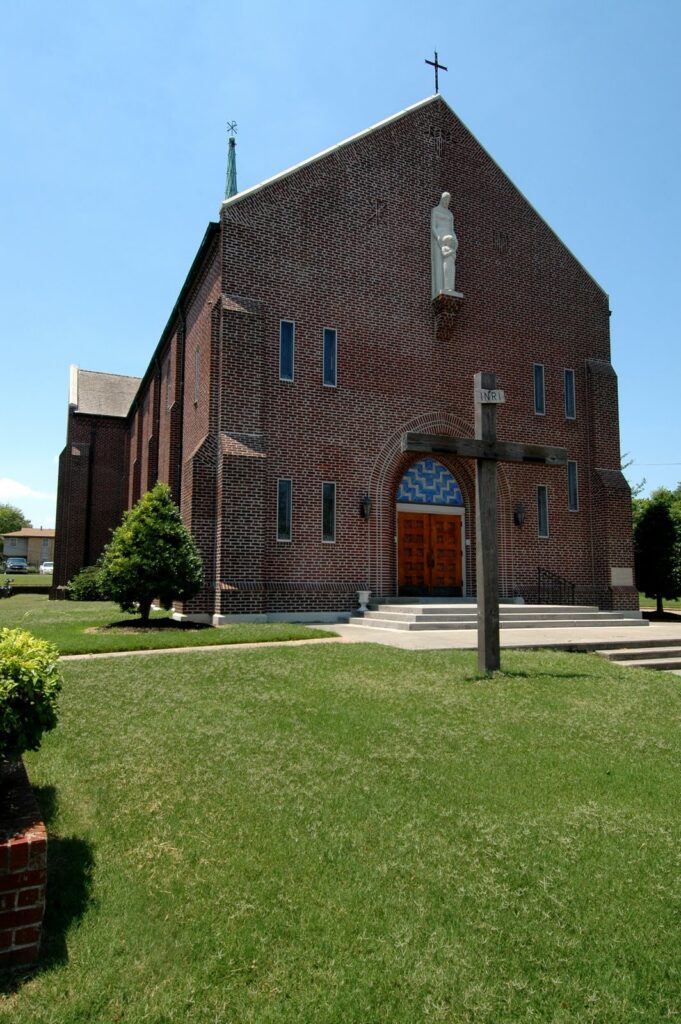 聖メアリー教会　イームズ