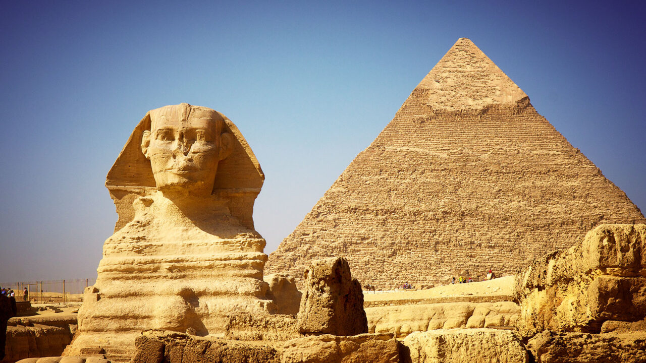エジプト　ピラミッド